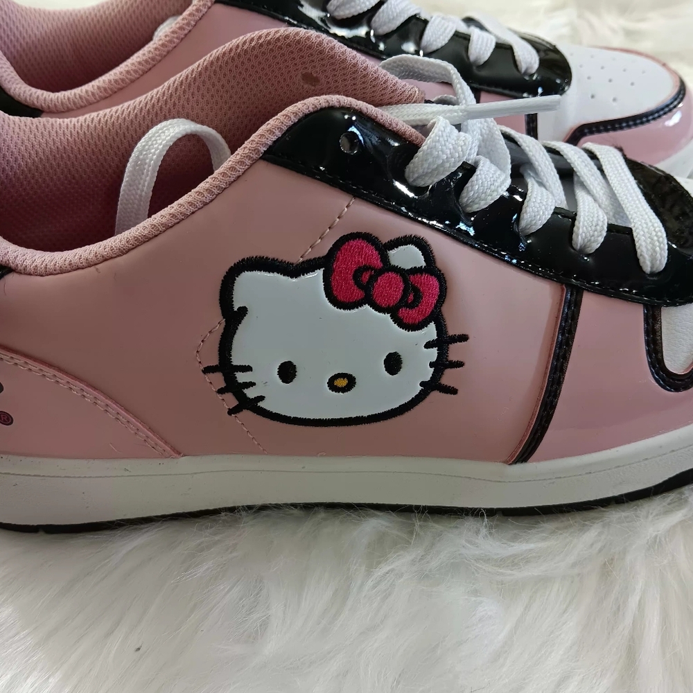Hello Kitty by Sanrio Women’s Size 9 Casual Court Sneaker Pink